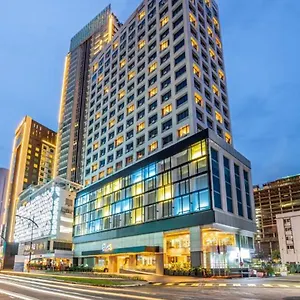 3* ホテル Fives Centre